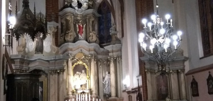 Внутри костела Святой Анны в Вильнюсе