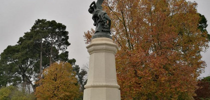 Памятник Альфонсо XII в парке «Буэн-Ретиро», Мадрид