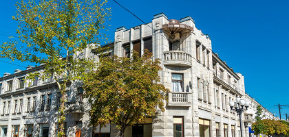 Историческое здание в центре Симферополя