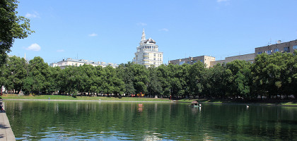 Патриаршие пруды в Москве
