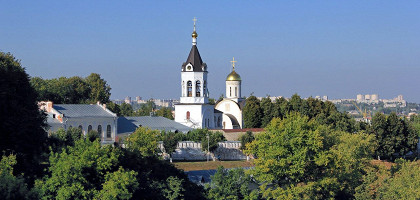 Вид на Богородице-Рождественский монастырь во Владимире