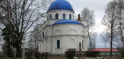 Православная церковь со статуей Петра I, Приозерск