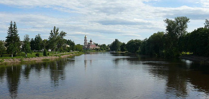 Река Полисть в городе Старая Русса 