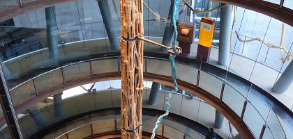 Музей CosmoCaixa в Барселоне, лестница