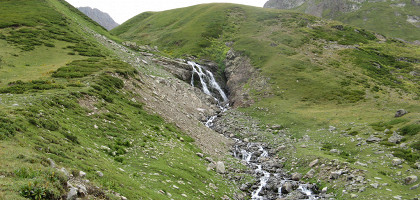 Горная речка, окрестности Архыза, Карачаево-Черкесия