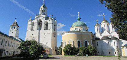 Спасо-Преображенский монастырь, двор