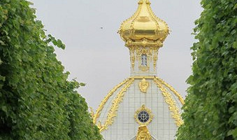 Улочки верхнего парка Петергофа