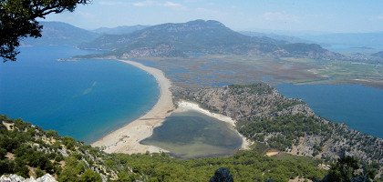 Панорама берега Олюдениза