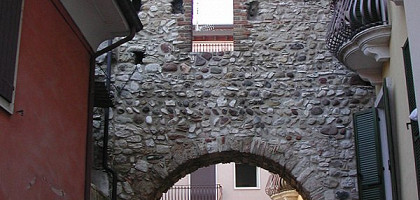 Ворота Porta San Giovanni, Бардолино