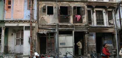 Бедные жилые районы, Гуджарат