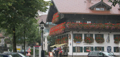 Дом в цветах, Бавария, Германия