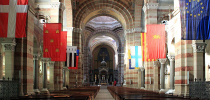 Кафедральный собор Марселя, интерьер