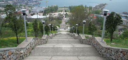 Большая Митридатская лестница, вид на Керчь