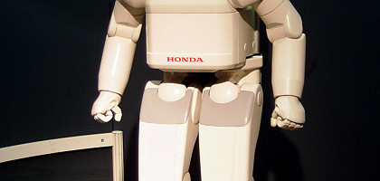 Мирайкан, робот-андроид ASIMO