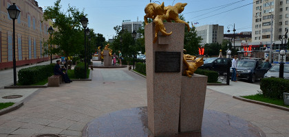 Сквер сибирских кошек в Тюмени