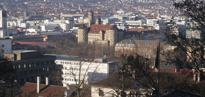 Панорама, в центре - Старый замок, Штутгарт