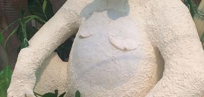 Музей шоколада в Барселоне, горилла из белого шоколада