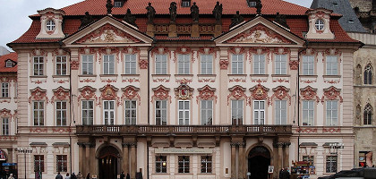 Староместская площадь, дворец Кинских