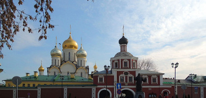 Вид на Зачатьевский монастырь