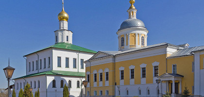 Богоявленский Старо-Голутвин монастырь в Коломне, храм прп. Сергия и Богоявленский собор