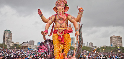 Праздник Ganesh Visarjan