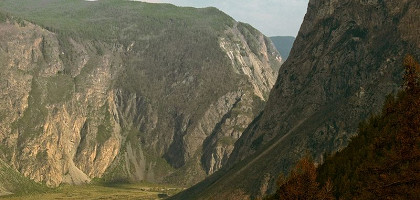 Река Чулышман впадает в Телецкое озеро