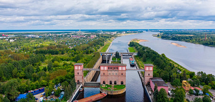 Шлюз Рыбинского водохранилища