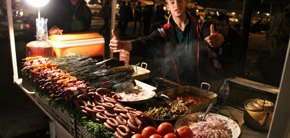 Уличные закусочные на улицах Марракеша
