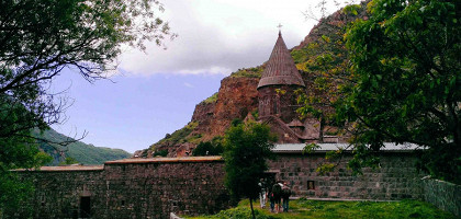 Пустынный монастырский комплекс Геград, Ереван