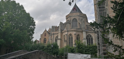 Старинные церкви Брюгге