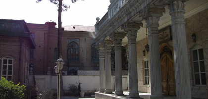 Зороастрийский храм в Тегеране