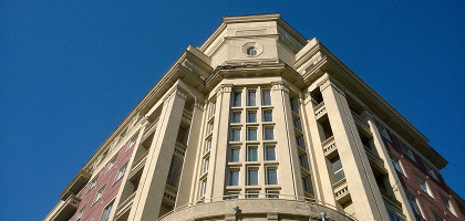 Стоквартирный дом в Новосибирске, фасад