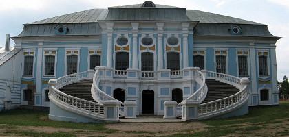 Усадьба Хмелита, главное здание