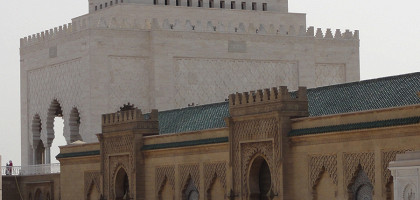 Вид на мечеть Якуба аль-Мансура и мавзолей Мухаммеда V, Рабат