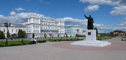 Вид на Красную площадь Сарапула