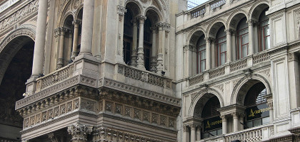 Галерея Виктора Эммануила II, деталь фасада