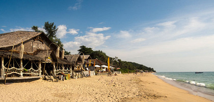 Прекрасный пляж острова Ланта, Таиланд