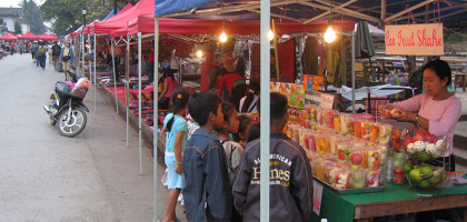 Центральный рынок, Луангпрабанг