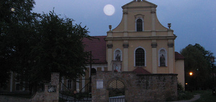 Старая церковь, Злоторыя
