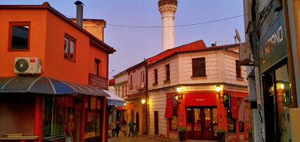 Мечеть старого рынка вечером