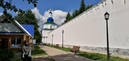 Величественная стена Раифского Богородицкого монастыря, Казань, Россия