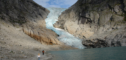 Бриксдал — один из самых крупных ледников в северной Европе, Норвегия