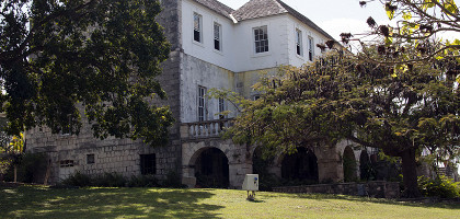 Вид на сад и особняк Роуз-Холл, Ямайка