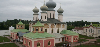 Тихвинский Успенский собор