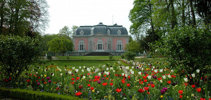 Дворец и парк Бенрат в Дюссельдорфе