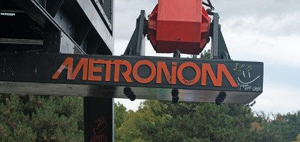 Метроном в Праге, в районе Голешовице