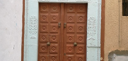 Входная дверь жилого дома в Хаммамете, Тунис