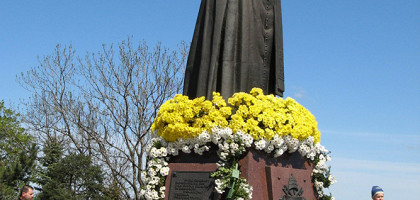 Памятник Иоанну Павлу II у Яснгорского монастыря, Ченстохова