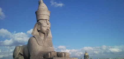 Пристань со сфинксами на Университетской набережной