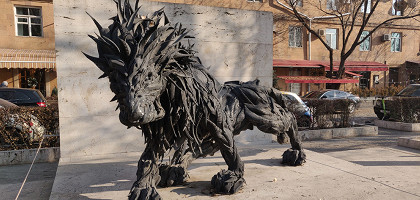 Скульптура Джи Йонг Хо, Лев, Ереван